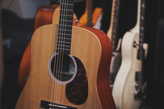 How to Clean Acoustic Guitar