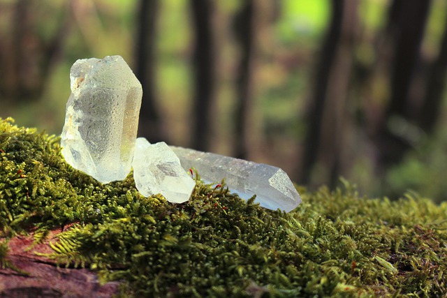 How to Tell If Clear Quartz is Real