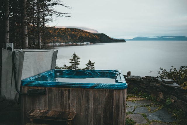 How to Clean a Hot Tub