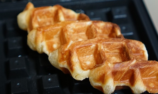 How to Clean Waffle Maker