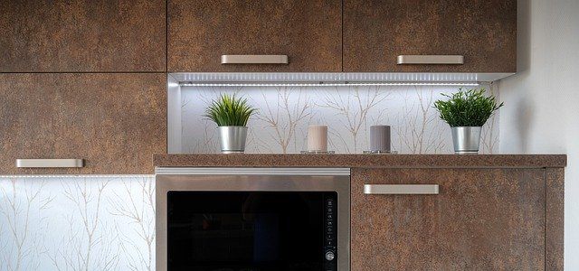 Should Kitchen Cabinets be Lighter or Darker than Walls