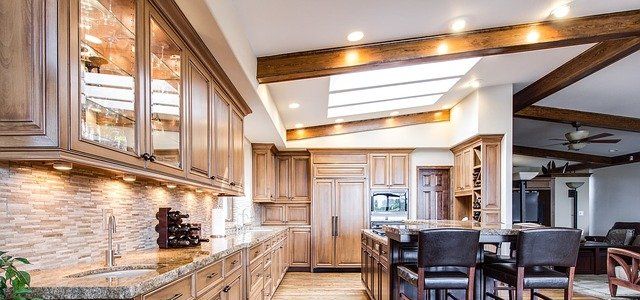 Should Upper Kitchen Cabinets be Symmetrical?